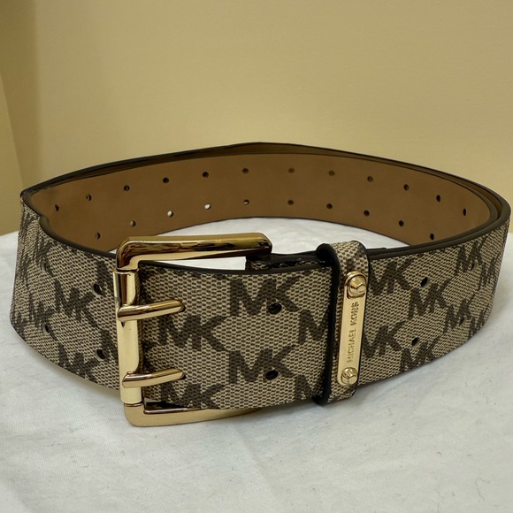 Michael Kors Tan and Gold Women's Belt - Picture 1 of 2